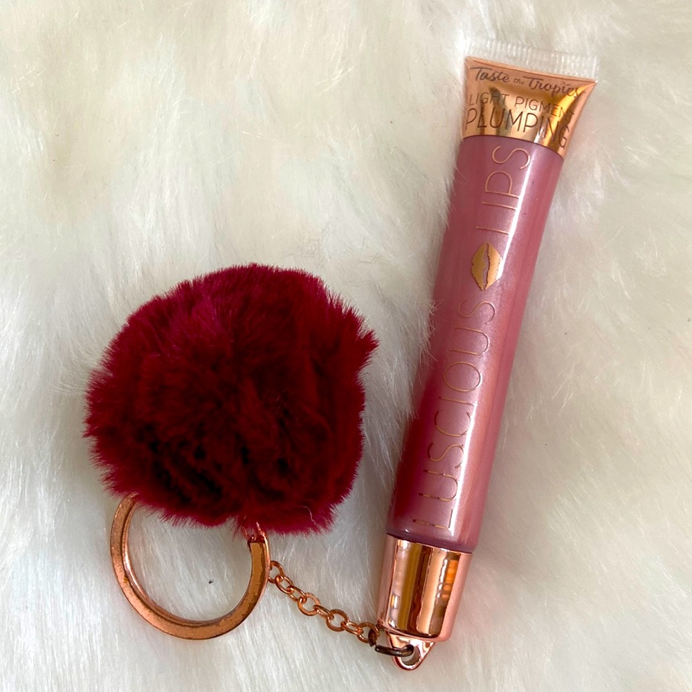 Lip gloss key ring